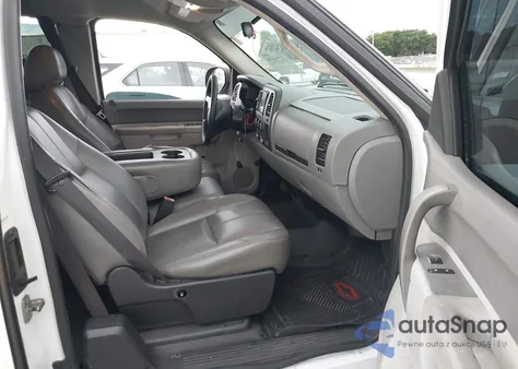 2010 Chevrolet Silverado 1500 Work Truck from USA, damaged, VIN 1GCSCPEX2AZ249637